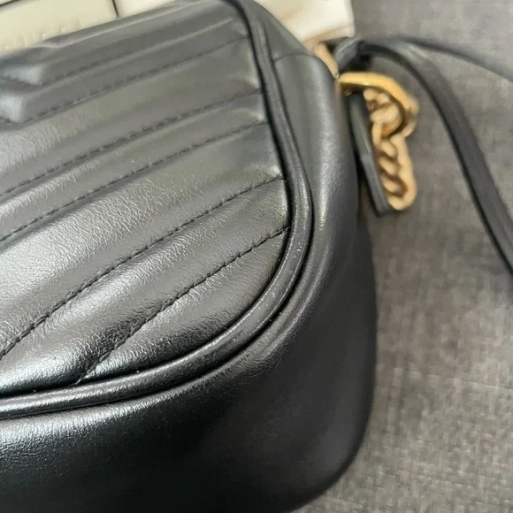 GUCCI GG Marmont small matelassé camera bag black - Picture 8 of 15